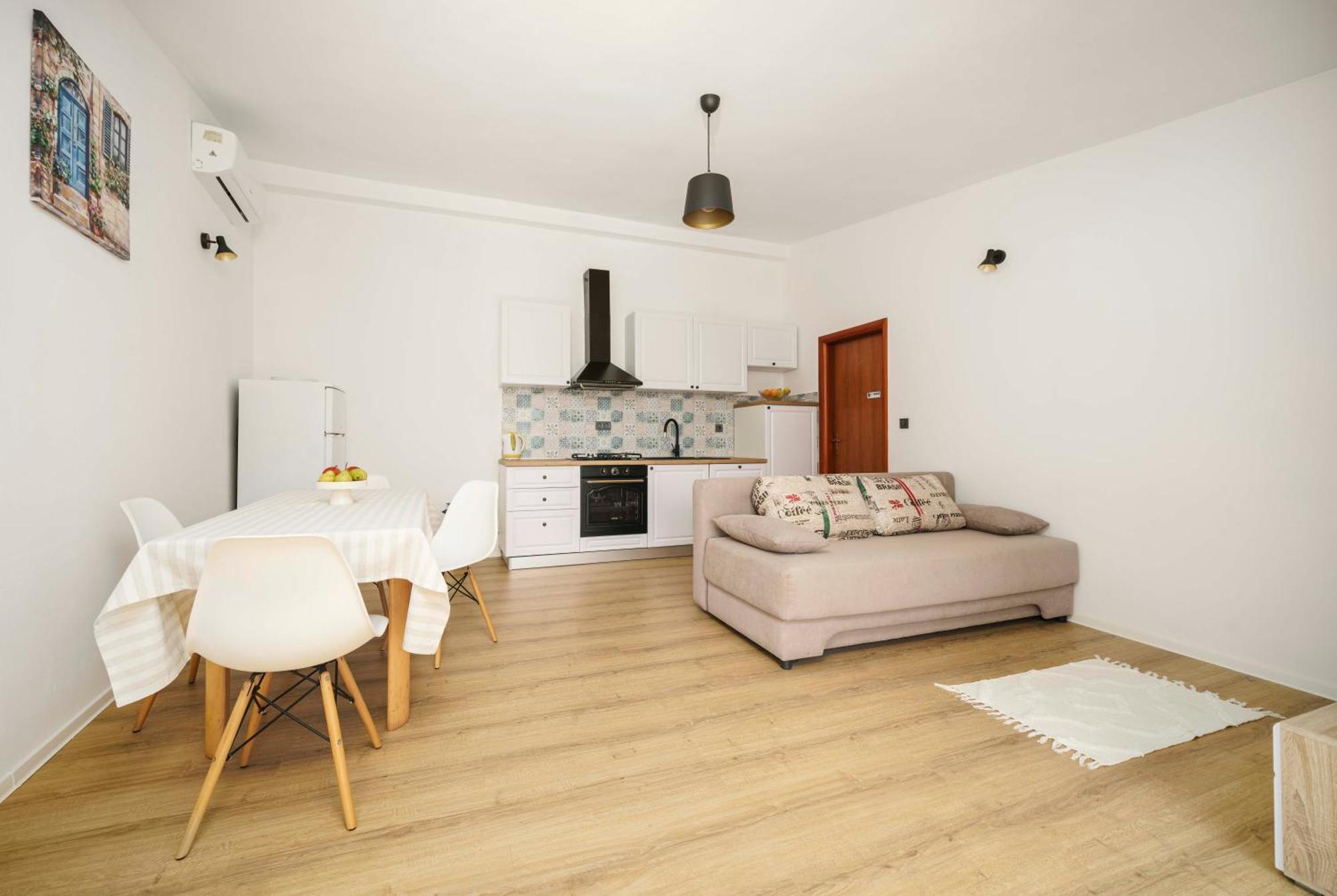 Apartments Vitis - City Centre - Free Parking Vodice Eksteriør billede